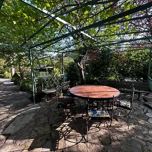 Le Priolat Des Anges Aux Portes Des Gorges Du Verdon Couette-café