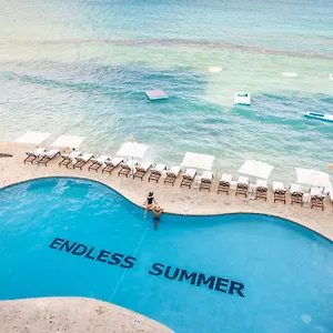 Курортный комплекс Grand Cayman Marriott Джорджтаун