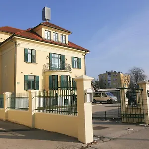 Otel Katrca Ljubljana